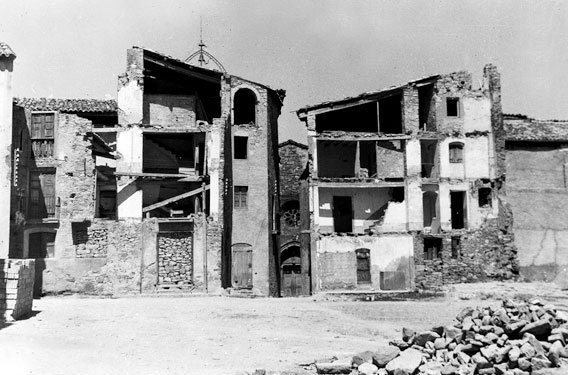 Banc de la Memoria_El centre d'Isona després de la Guerra Civil